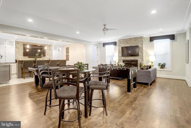 7108 PENGUIN PL, Falls Church, VA 22043
