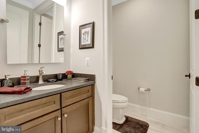 7108 PENGUIN PL, Falls Church, VA 22043