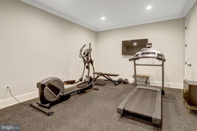 7108 PENGUIN PL, Falls Church, VA 22043