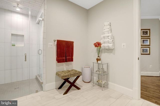 7108 PENGUIN PL, Falls Church, VA 22043