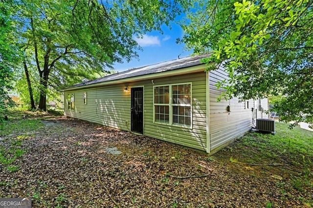 530 Mica Trace, Atlanta, GA 30349