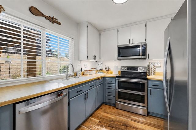 21155 Larchmont, Lake Forest, CA 92630