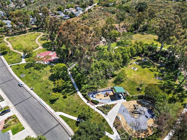 21155 Larchmont, Lake Forest, CA 92630