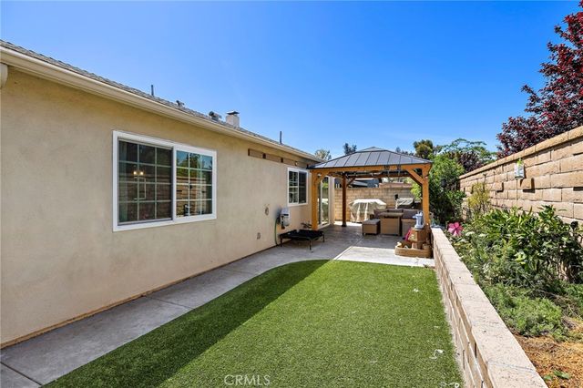 21155 Larchmont, Lake Forest, CA 92630
