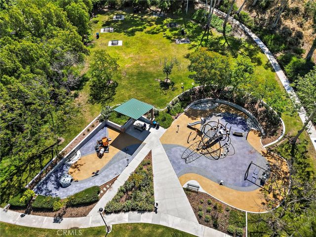 21155 Larchmont, Lake Forest, CA 92630