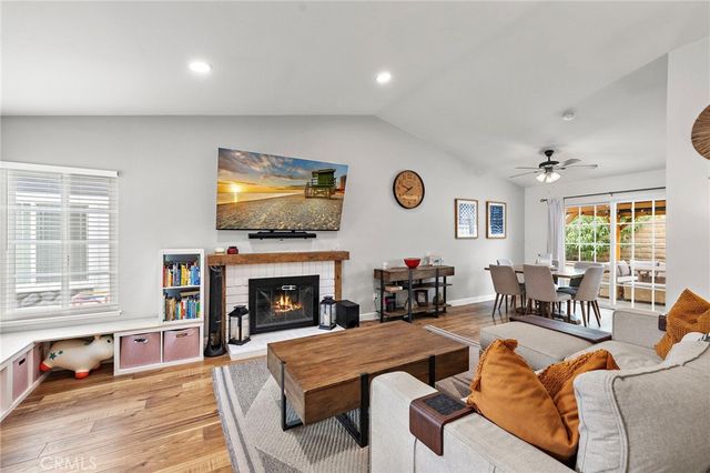 21155 Larchmont, Lake Forest, CA 92630