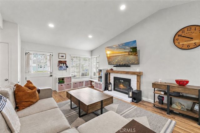 21155 Larchmont, Lake Forest, CA 92630