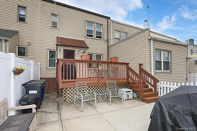 7833 74th Street, Glendale, NY 11385