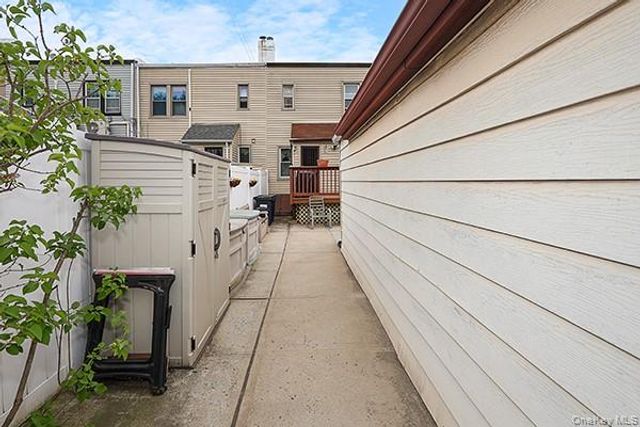 7833 74th Street, Glendale, NY 11385