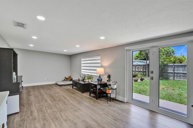 7290 W 14th Court, Hialeah, FL 33014