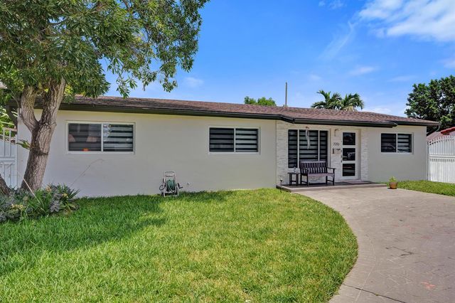 7290 W 14th Court, Hialeah, FL 33014