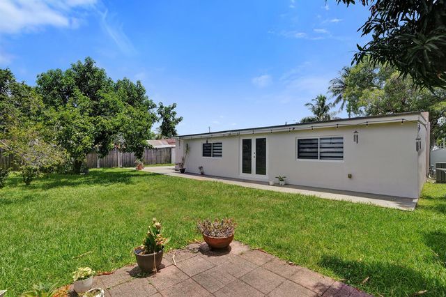 7290 W 14th Court, Hialeah, FL 33014