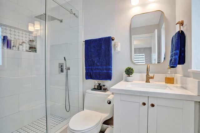 7290 W 14th Court, Hialeah, FL 33014