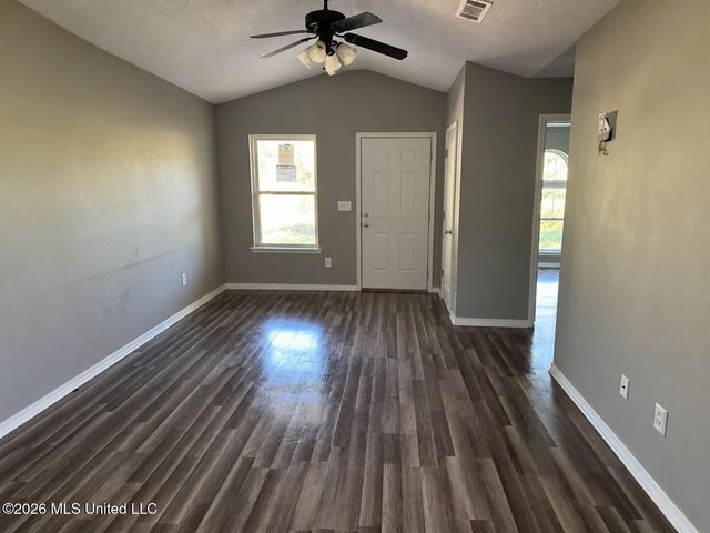 2213 Little Street, Pascagoula, MS 39567