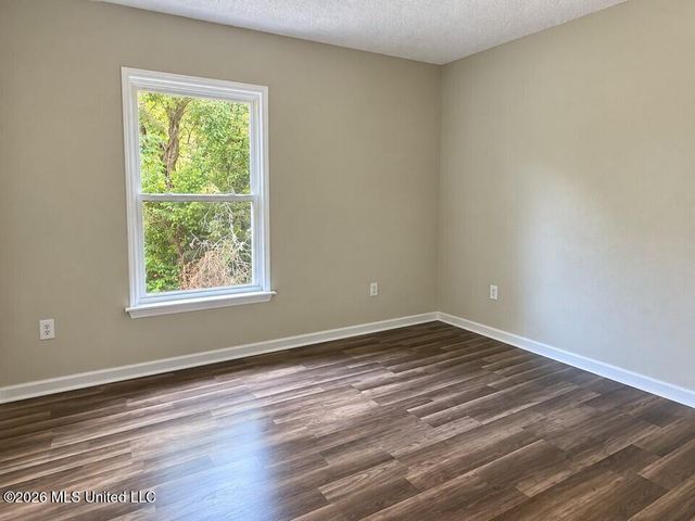 2213 Little Street, Pascagoula, MS 39567