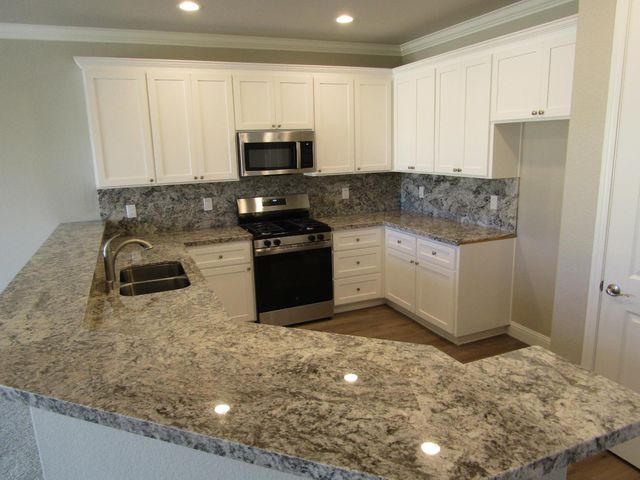 717 Thimbleberry Dr, Ione, CA 95640