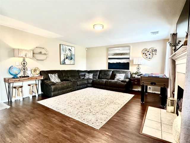 817 Tapestry CV, Pflugerville, TX 78660