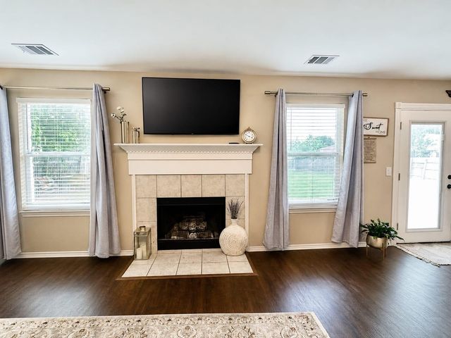 817 Tapestry CV, Pflugerville, TX 78660