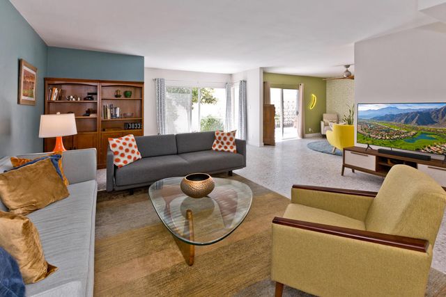 1810 Sandcliff Road, Palm Springs, CA 92264