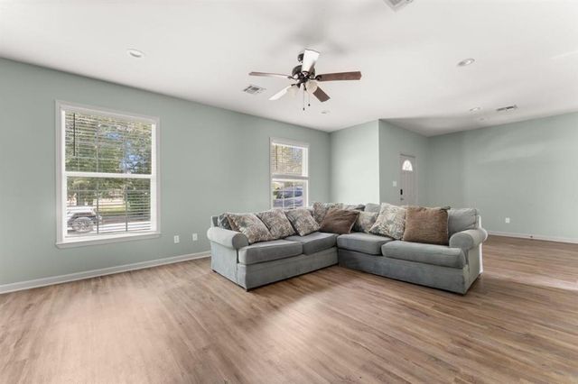 5605 Lavergne Street 1 & 2, Lake Charles, LA 70615