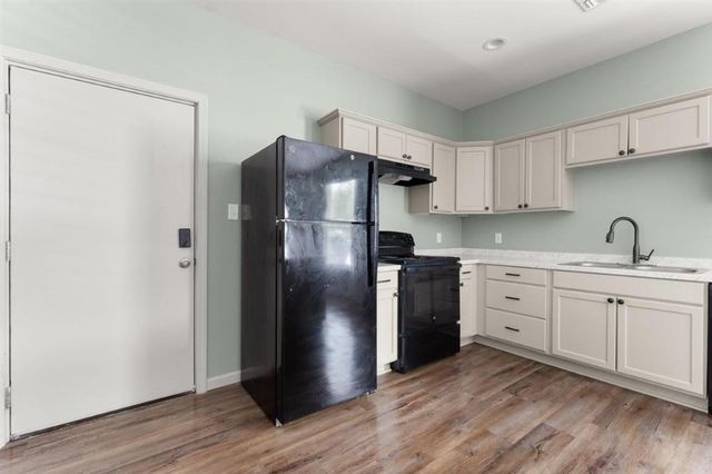 5605 Lavergne Street 1 & 2, Lake Charles, LA 70615