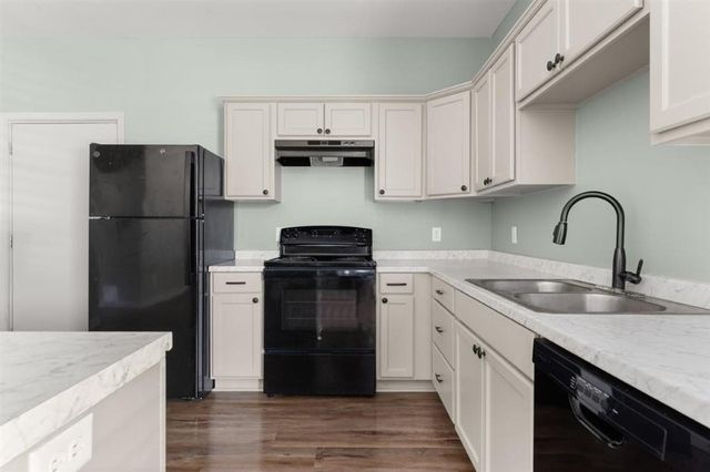 5605 Lavergne Street 1 & 2, Lake Charles, LA 70615