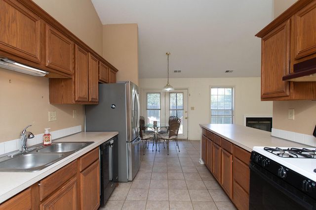 800 Burkewood Drive, Lexington, KY 40509