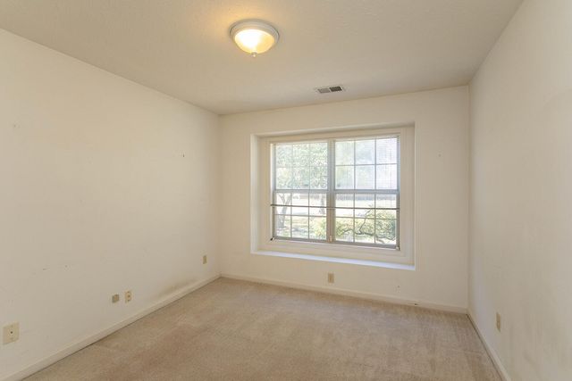 800 Burkewood Drive, Lexington, KY 40509