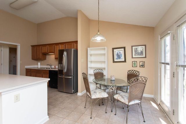 800 Burkewood Drive, Lexington, KY 40509