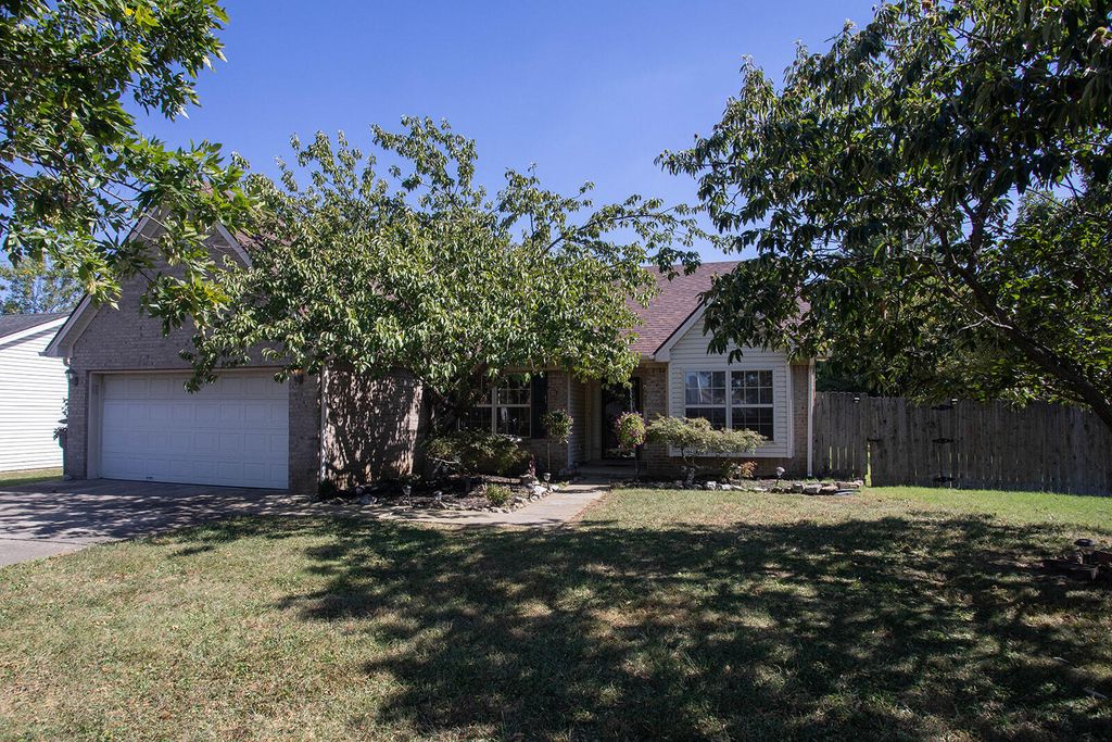 800 Burkewood Drive, Lexington, KY 40509