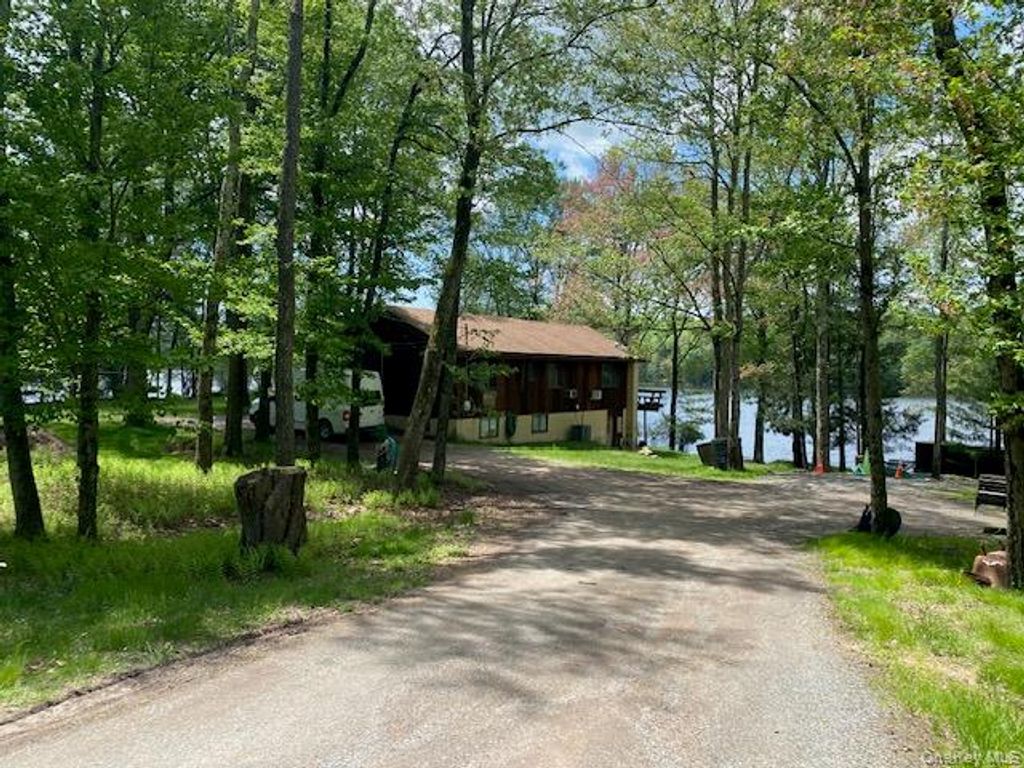 739 Lake View Drive Main Level, Smallwood, NY 12778