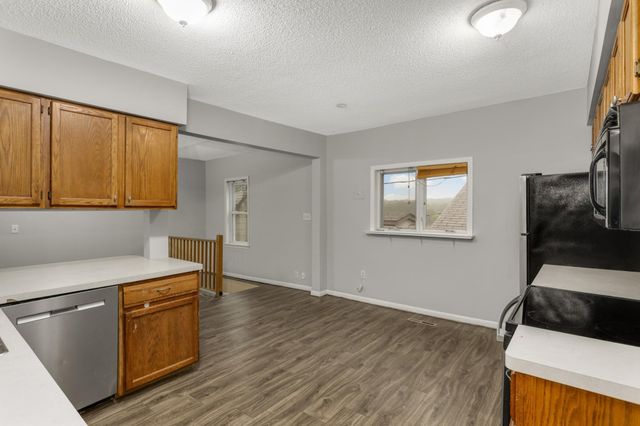 305 Lawson Avenue E, Saint Paul, MN 55130