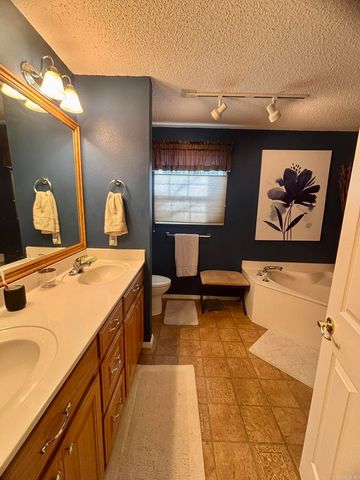 7 Inca Lane, Hot Springs Village, AR 71909