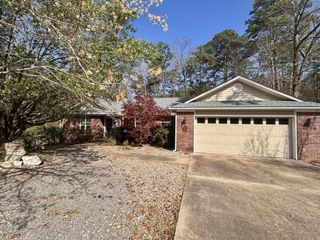 7 Inca Lane, Hot Springs Village, AR 71909
