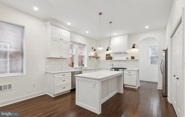 5516 CEDAR AVE, Philadelphia, PA 19143