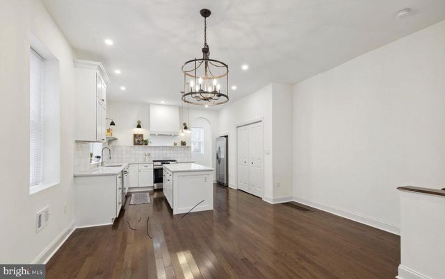 5516 CEDAR AVE, Philadelphia, PA 19143