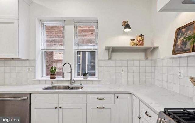 5516 CEDAR AVE, Philadelphia, PA 19143