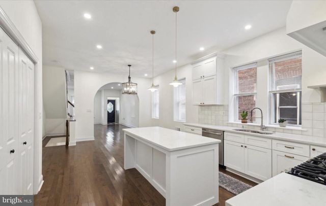 5516 CEDAR AVE, Philadelphia, PA 19143