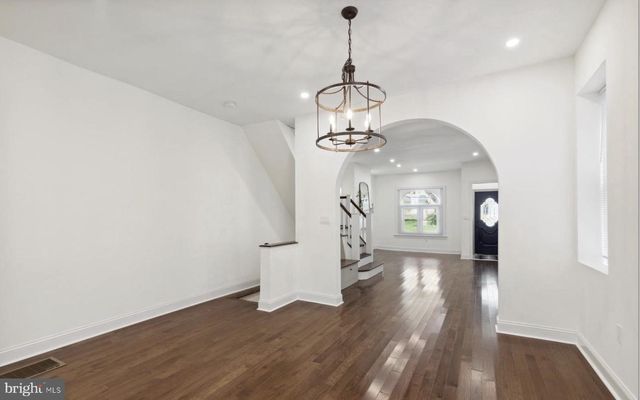 5516 CEDAR AVE, Philadelphia, PA 19143