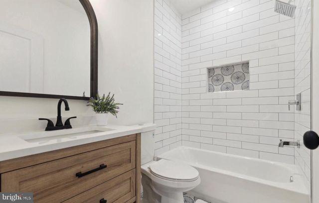 5516 CEDAR AVE, Philadelphia, PA 19143