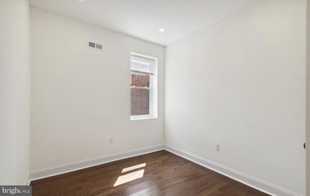 5516 CEDAR AVE, Philadelphia, PA 19143
