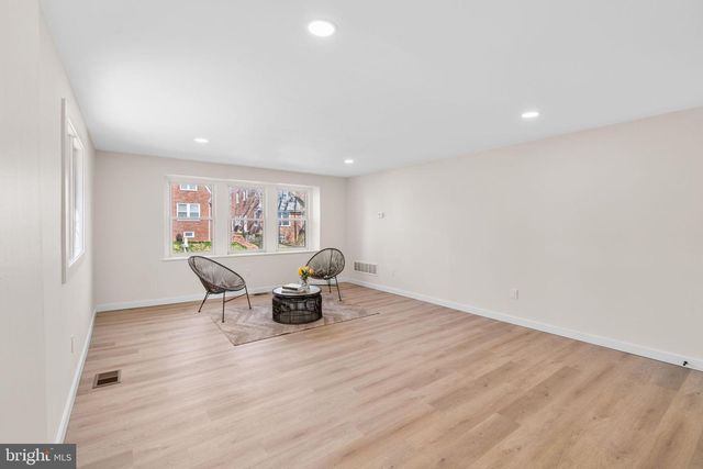 942 E DORSET ST, Philadelphia, PA 19150