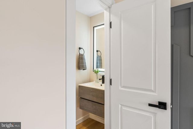 942 E DORSET ST, Philadelphia, PA 19150