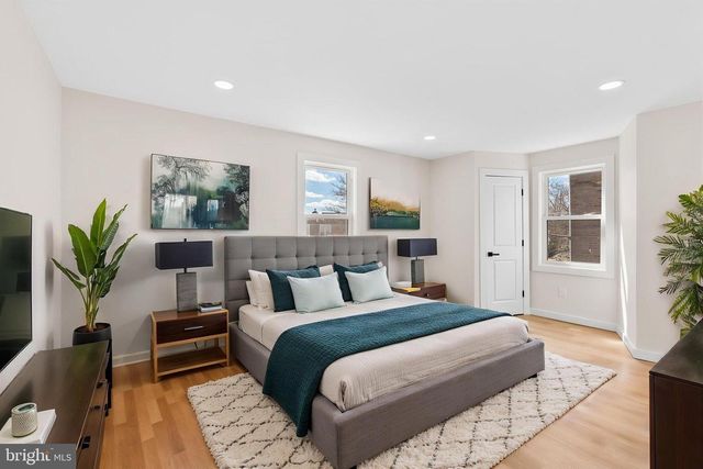 942 E DORSET ST, Philadelphia, PA 19150