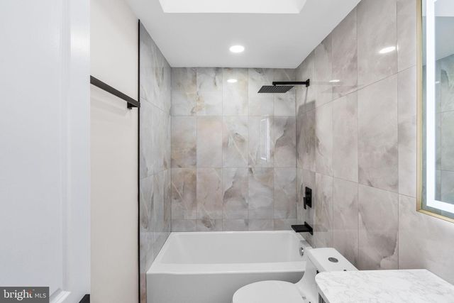 942 E DORSET ST, Philadelphia, PA 19150