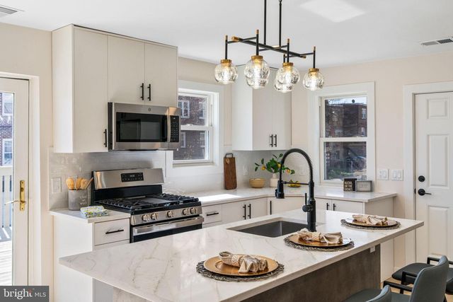 942 E DORSET ST, Philadelphia, PA 19150