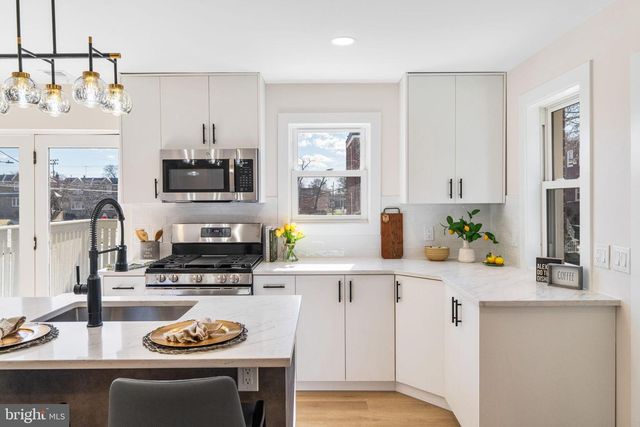 942 E DORSET ST, Philadelphia, PA 19150