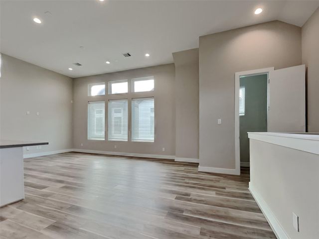 5902 Gardendale Drive F, Houston, TX 77092