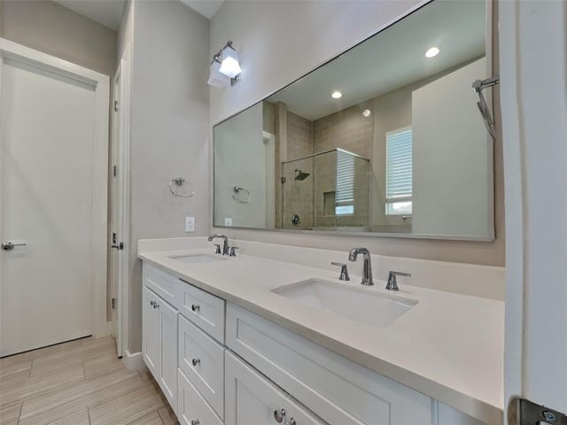 5902 Gardendale Drive F, Houston, TX 77092