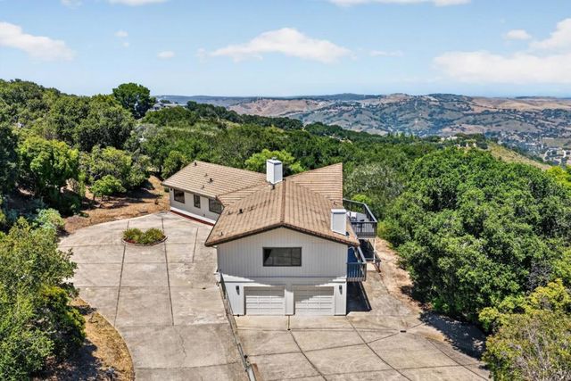 25955 Colt Lane, Carmel Valley, CA 93924
